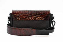 Load image into Gallery viewer, Leather Crossbody Bag

