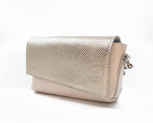 Încărcați imaginea în vizualizatorul Galeriei, Beige bag with textured surface on a white background
