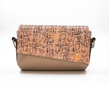 Load image into Gallery viewer, Leather Crossbody Bag
