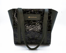 Încărcați imaginea în vizualizatorul Galeriei, Tote bag din piele
