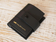 Încărcați imaginea în vizualizatorul Galeriei, Portofel mic din piele
