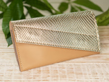 Kép betöltése a galériamegjelenítőbe: Bőr tárca
