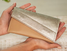 Kép betöltése a galériamegjelenítőbe: Bőr tárca
