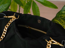 Încărcați imaginea în vizualizatorul Galeriei, Geantă de umăr Nara din piele
