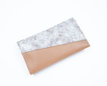 Kép betöltése a galériamegjelenítőbe: Bőr tárca
