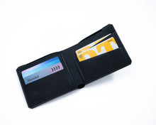 Kép betöltése a galériamegjelenítőbe: Férfi bőr pénztárca
