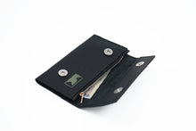 Încărcați imaginea în vizualizatorul Galeriei, Portofel piele dama negru texturat, portofel minimalist pentru femei, deschis, interior spatios pentru carduri, bancnote si monede, portofel dama piele naturala
