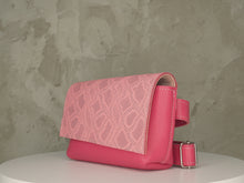 Încărcați și redați videoclipul în vizualizatorul Galeriei, Borsetă din piele
