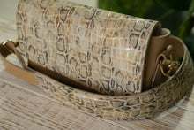 Load image into Gallery viewer, Leather Crossbody Bag

