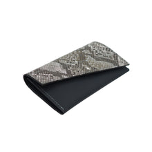 Load image into Gallery viewer, Leather Purse
